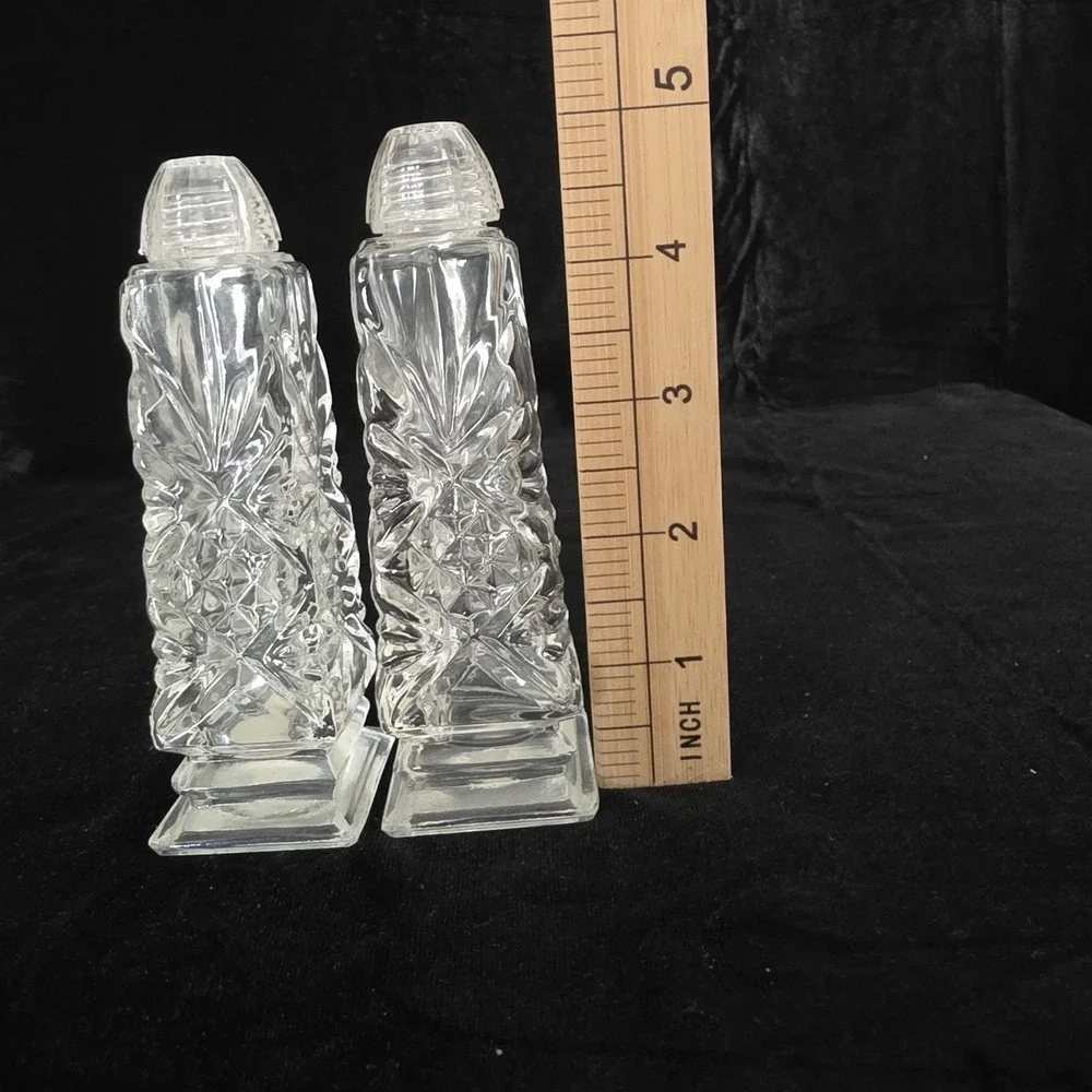 VTG Czech Republic Crystal Clear Salt And Pepper Shakers Set 5